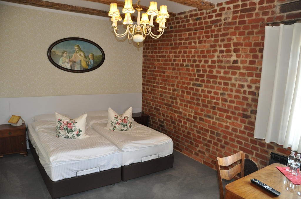 Stara Piekarnia Apartment Bytom Room photo